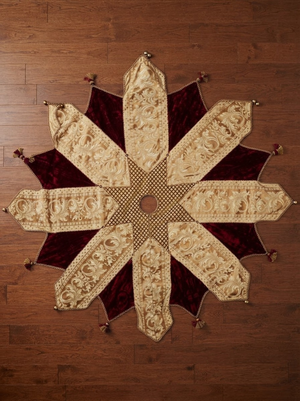 Velvet & Brocade Star Christmas Tree Skirt 85” Gold Burgandy Holiday Decor